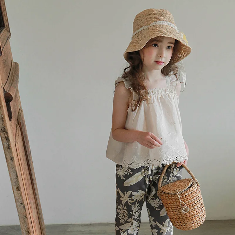 

Summer Girl Sling Shirt Korean Children's Girl Solid Color Cotton Embroidery Craft Pastoral Cute Sling T-shirt
