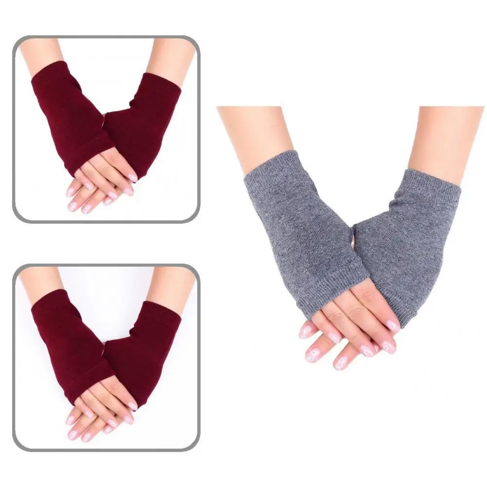 

1 Pair Student Gloves Solid Color Autumn Winter Fine Workmanship Warm Knitting Gloves Unisex Gloves for Daily Wear