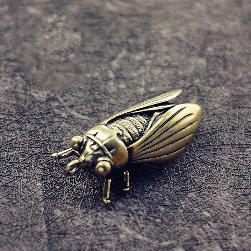 Мини симпатичная латунная статуя цикады символ восстановления карманные