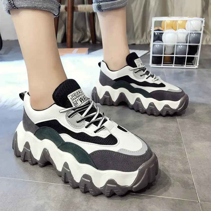 Женские кроссовки на массивном каблуке обувь платформе со шнуровкой женские с