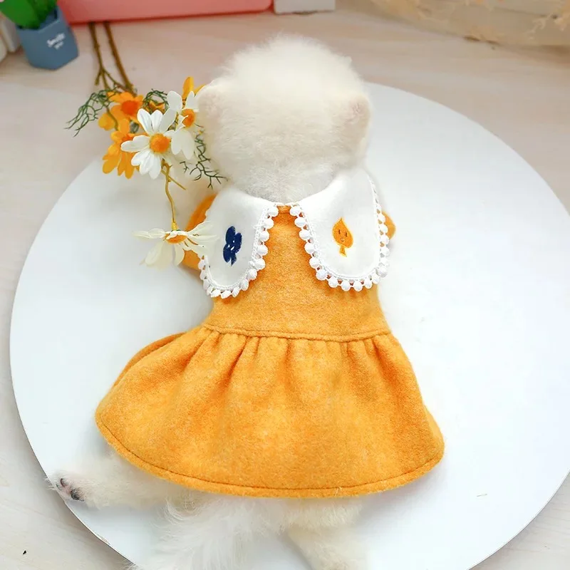 Одежда для собак и щенков на осень зиму желтое шерстяное платье с игральными