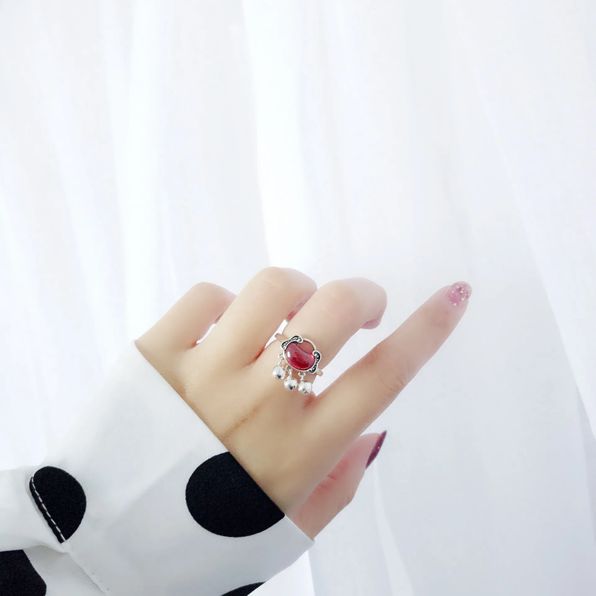 

BONLAVIE S925 Sterling Silver Chinese Longevity Lock Ring Female Retro Craft Ruby Bell Ring Adjustable Rings