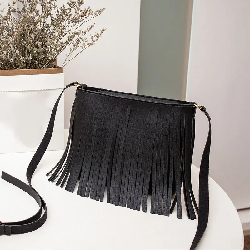 Женская сумка-мессенджер из ПУ кожи с кисточкой | Багаж и сумки