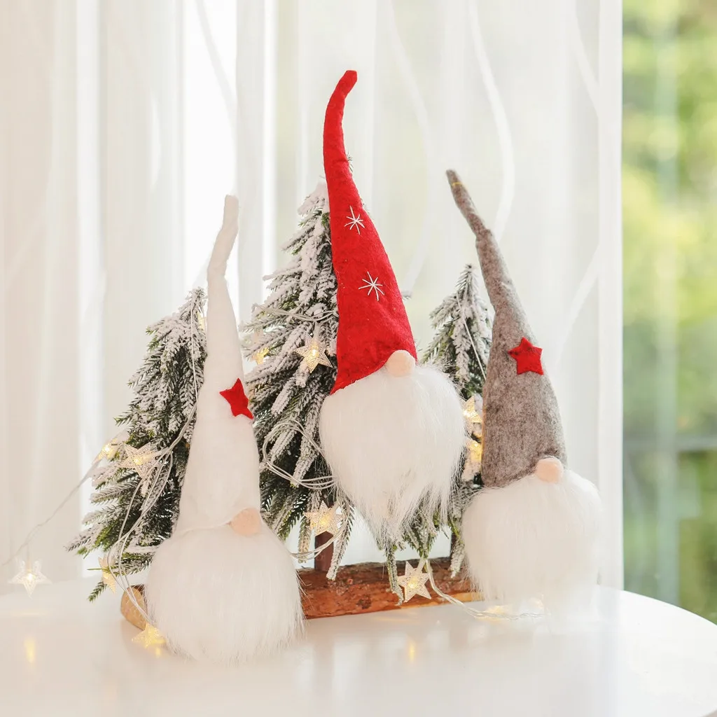 Рождественские милые украшения безликая кукла старика стоящая осанка снеговик