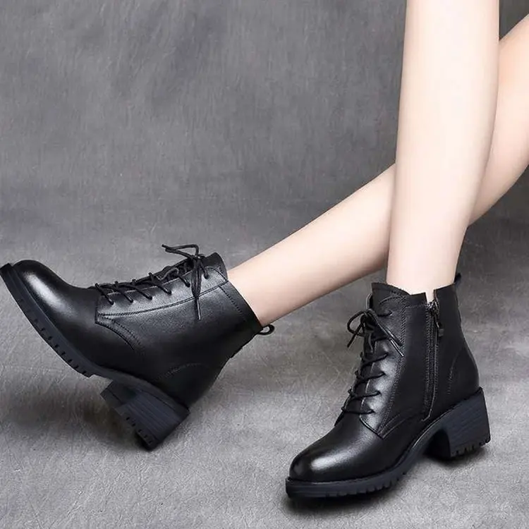 

High-quality Soft Leather 2021 New Boots Women's Thick Heel and Boots Women's Mid-heel PU Shoes Boots