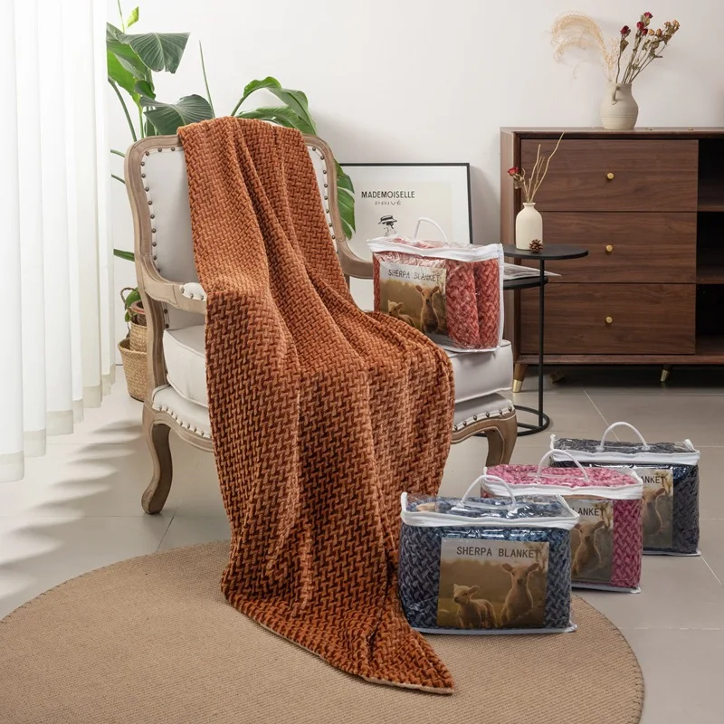 

High grade cationic flannel Double Blanket office lunch break air conditioning coral nap blanket autumn winter Bedspread On Bed
