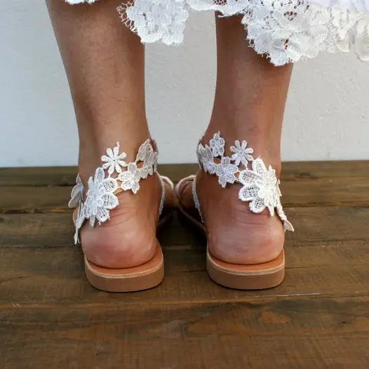 

2021 Women Flat Shoes Summer Bohemian Gladiator Roman Sandal Lace Straps Floral Style White Female Beach Shoes