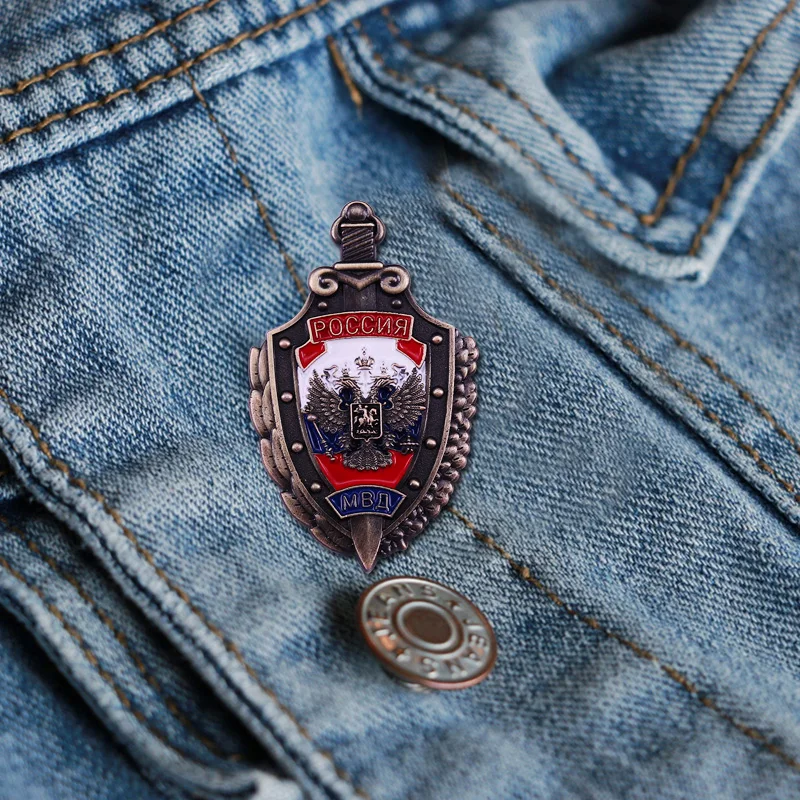 Значок Российской Федерации | Украшения и аксессуары