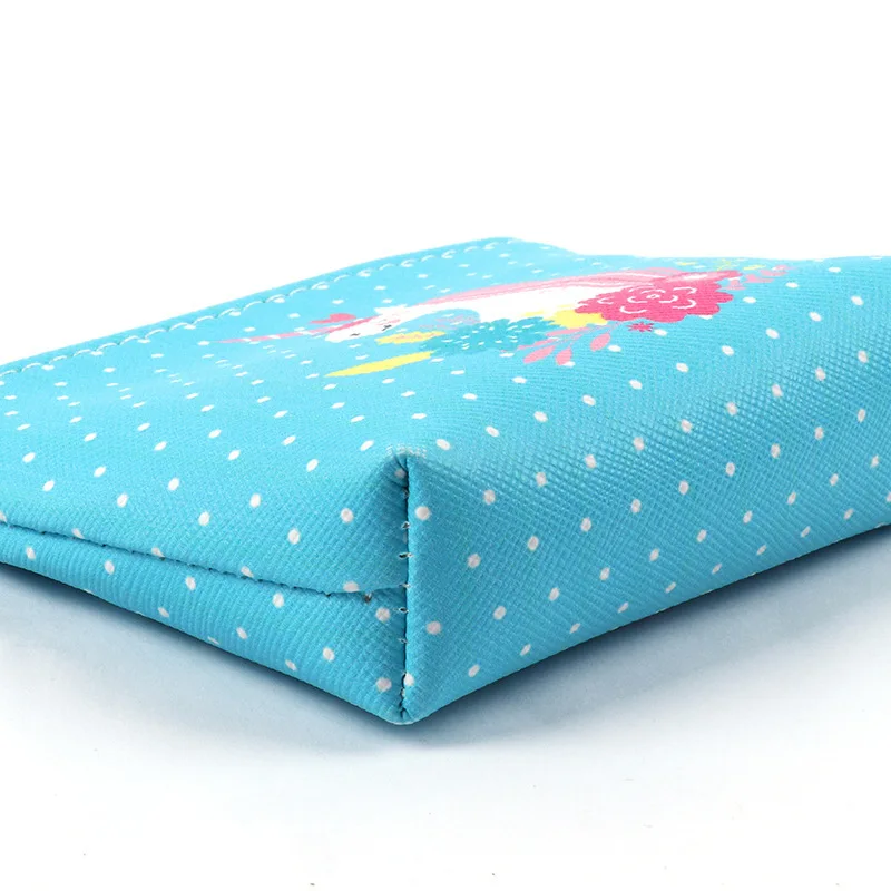 Cosmetic Bag Fashion Women Brand makeup bags Cute Unicorn zero small fresh coin bag headset PVC candy Bags | Багаж и сумки