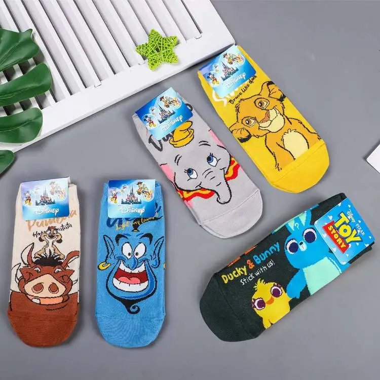 

Disney 1pair Lion King Simba/Wild Boar/Aladdin Lamp God/Dumbo Socks Harajuku cartoon Print Funny sock spring short Sock