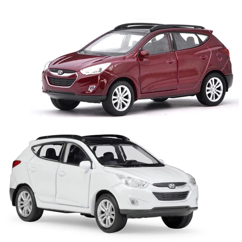 Модель автомобиля Hyundai IX35 в масштабе 1:36 2 цвета | Игрушки и хобби