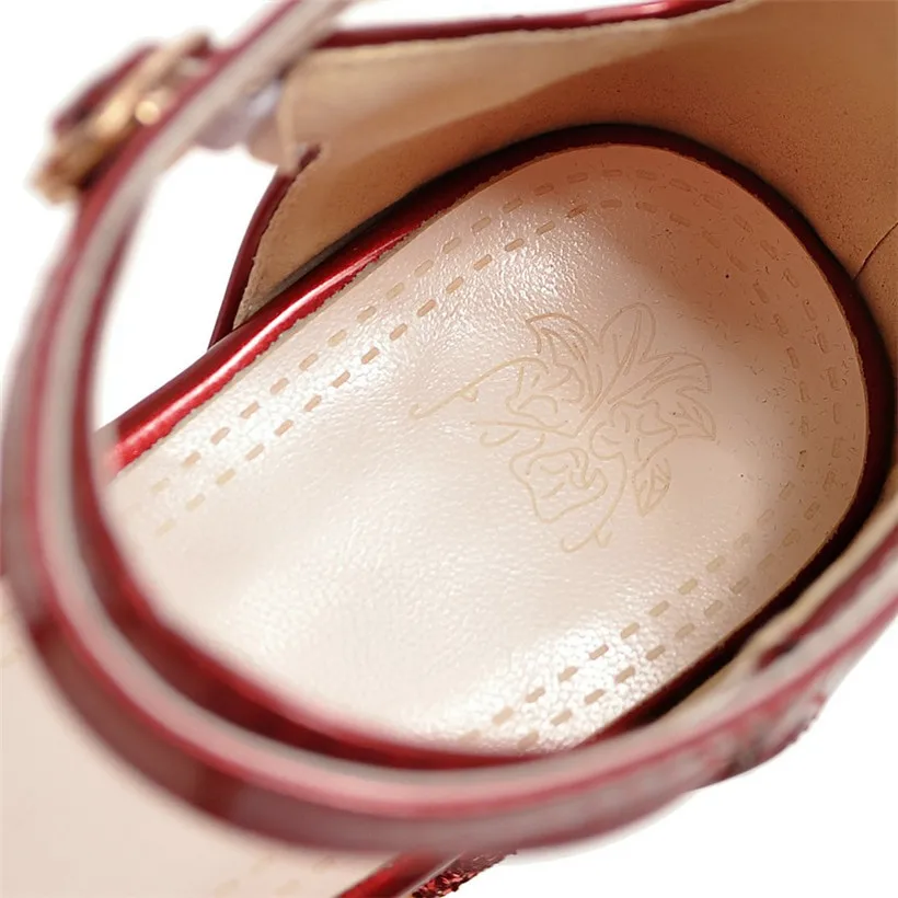 Женские летние туфли-лодочки больших размеров с квадратным носком на высоком