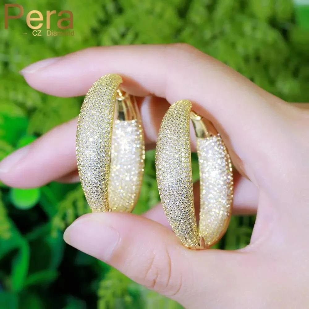 

Pera Brand Design Big Round Circle Micro Full CZ Zircon Pave Indian Gold Color Hoop Earrings for Ladies Engagement Jewelry E637