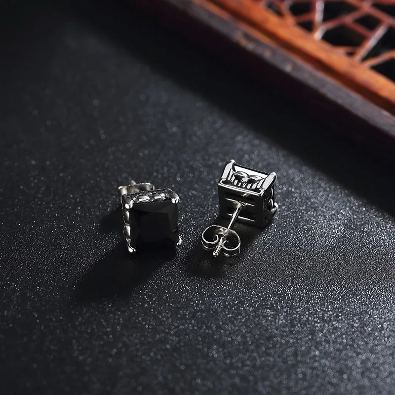 Мужские серьги-гвоздики из нержавеющей стали с черным фианитом | Украшения и
