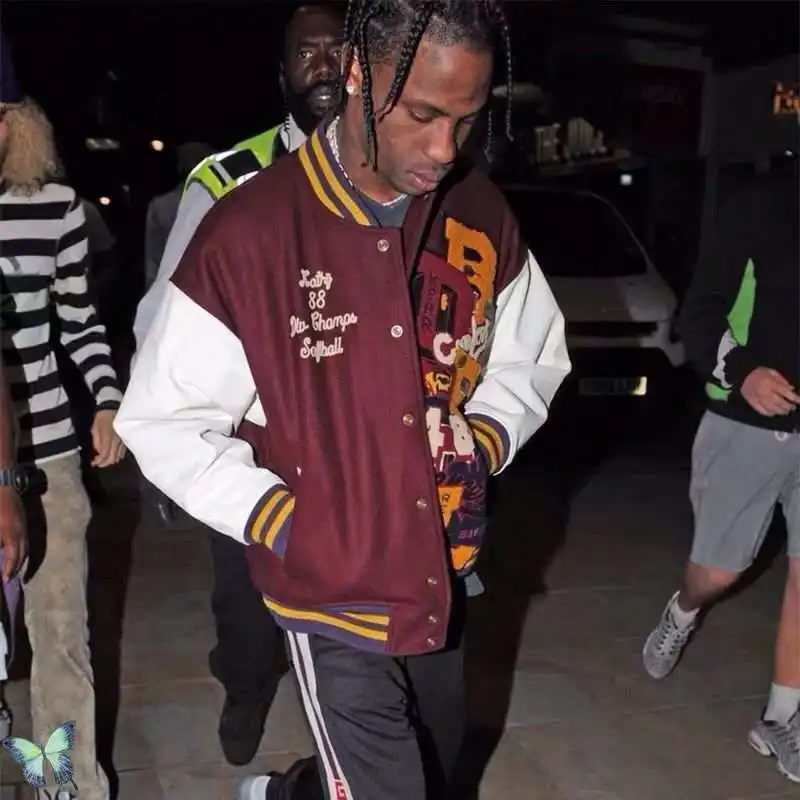 

Бейсбольная куртка Трэвиса Скотта с меховыми кожаными рукавами сшитая Мужская Женская куртка для тренера куртка на пуговицах кардиган