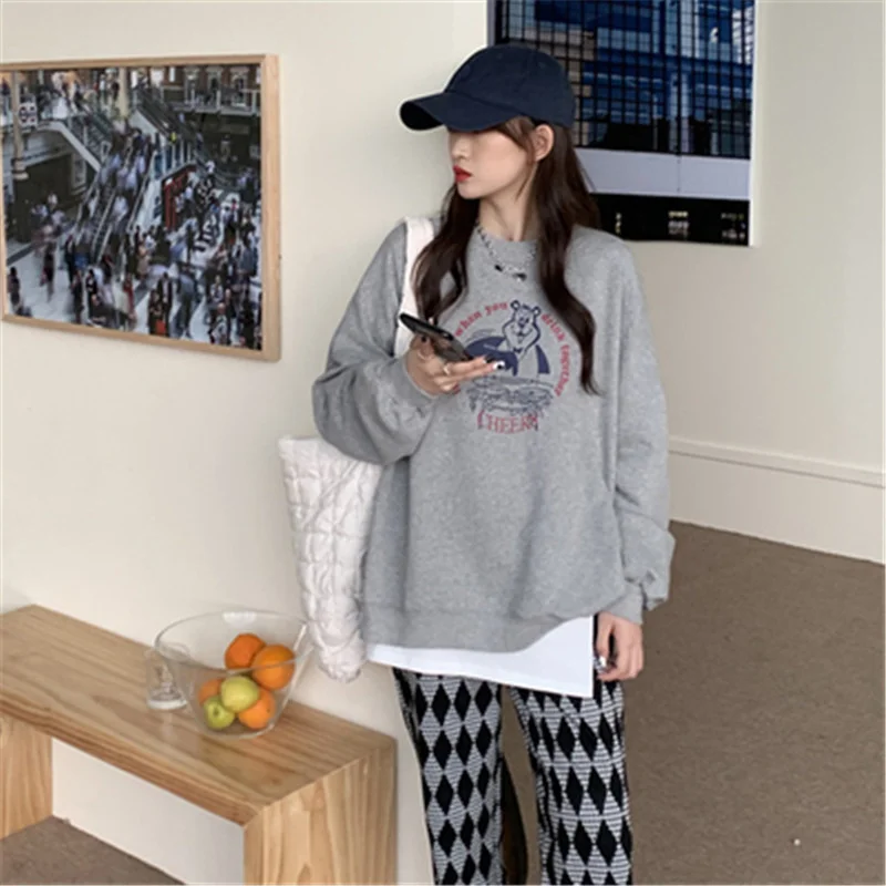 

Осенне-зимний женский новый свитер с круглым вырезом Модный милый тонкий свитер с принтом медведя универсальная Qm *