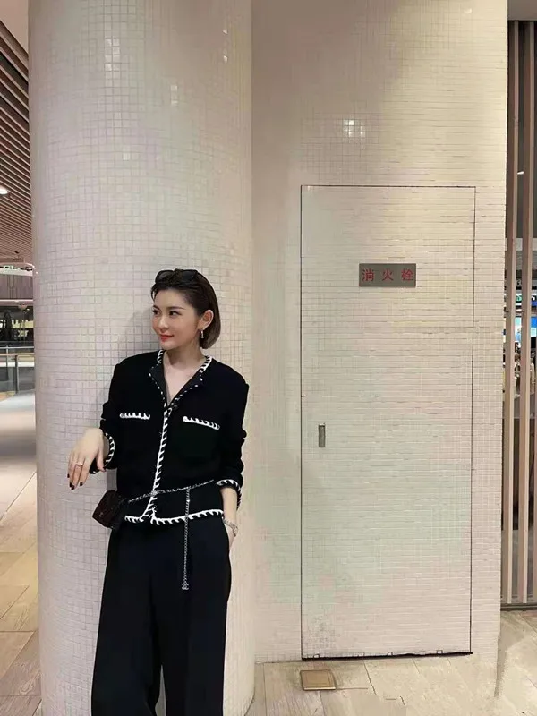 

2021 Autumn And Winter Elegent Vintage Women's Cardigan Coat Designer Luxury Woman Clothing Black White