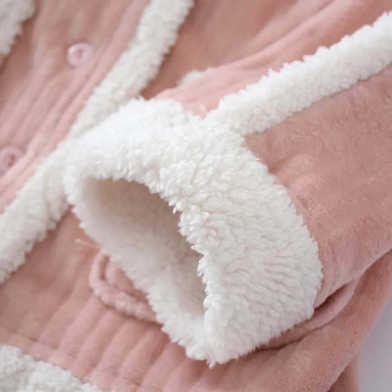 Модная пижама зимняя теплая флисовая женская фланелевая утепленная одежда для