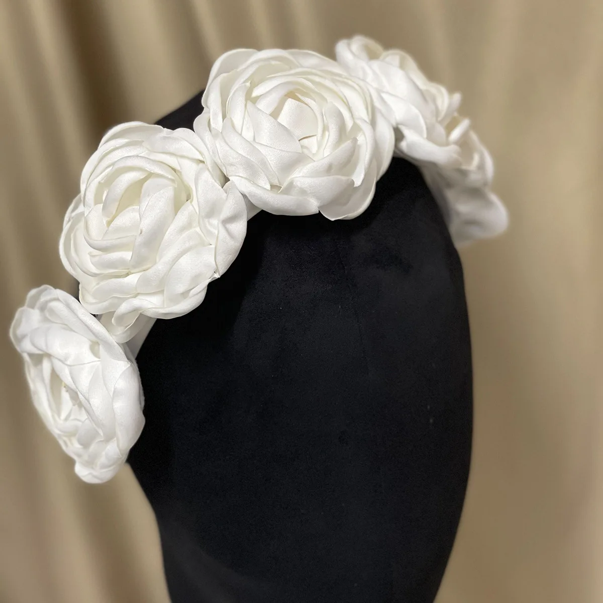 

Bridal Wedding White Layers Bud Hairband Decoration Hair Accessories Europe and America bridal hair vines