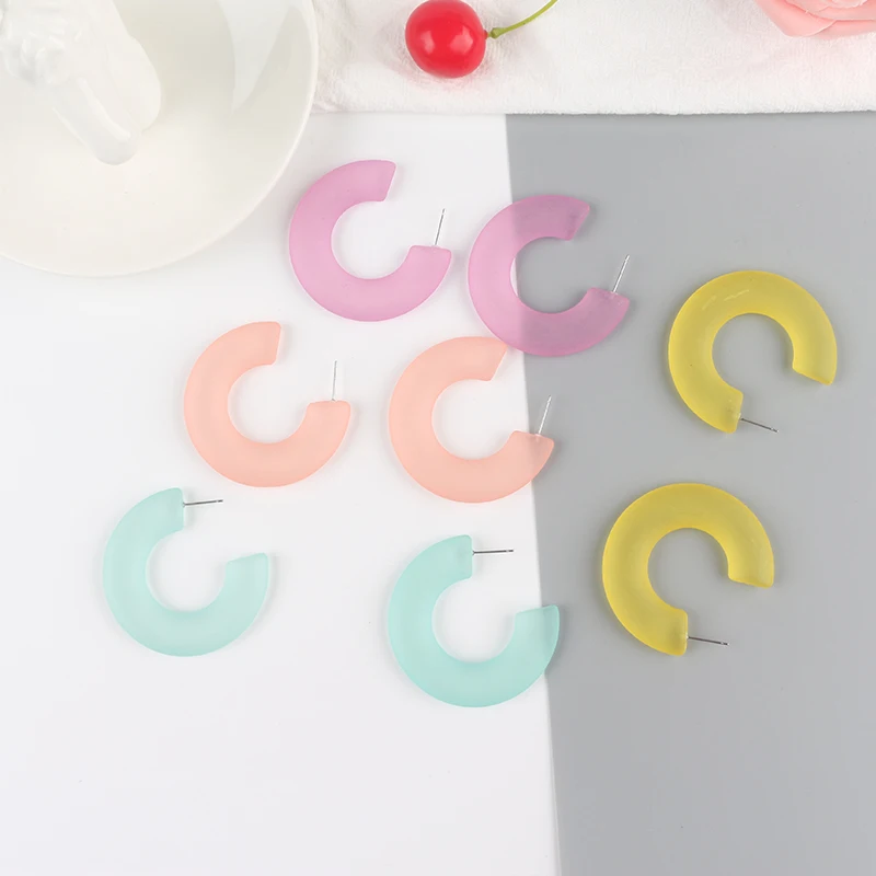 Акриловые серьги-кольца с лимоном и желтым люцитом летние цветного фруктового