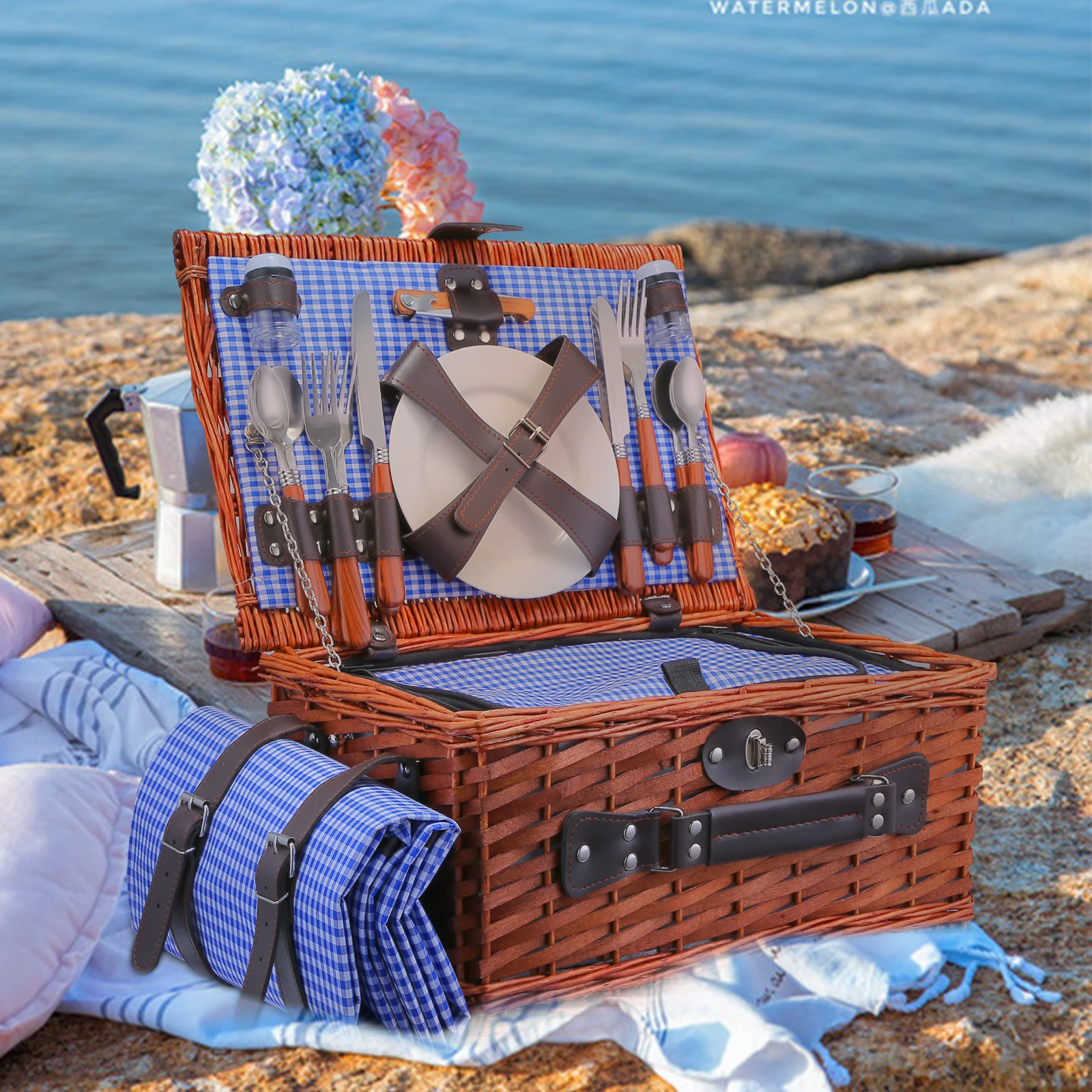 

Wicker Picnic Basket Outdoor Camping Lunch Box Set Suitable for 2/4 People Ice Bag Insulation Portable Picnic Bag with Cutlery