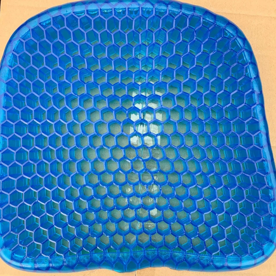 

Honeycomb Cooling Pad Ice gel Seat Cushion with Black Non-slip Comfortable Massage Seat Office Chair Health Care Pain Release