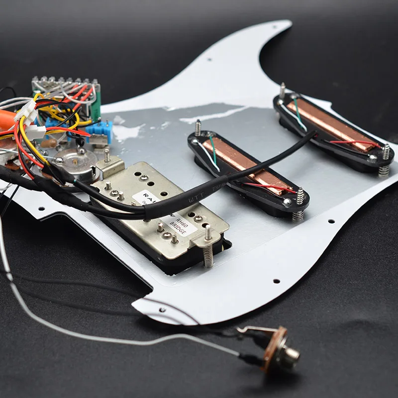 Электрическая гитара Duluxe Strat с проводкой Singlecut GP-панель загруженная