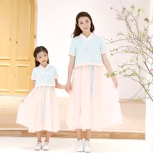 Одинаковая одежда для мамы и дочки платья летние одинаковые