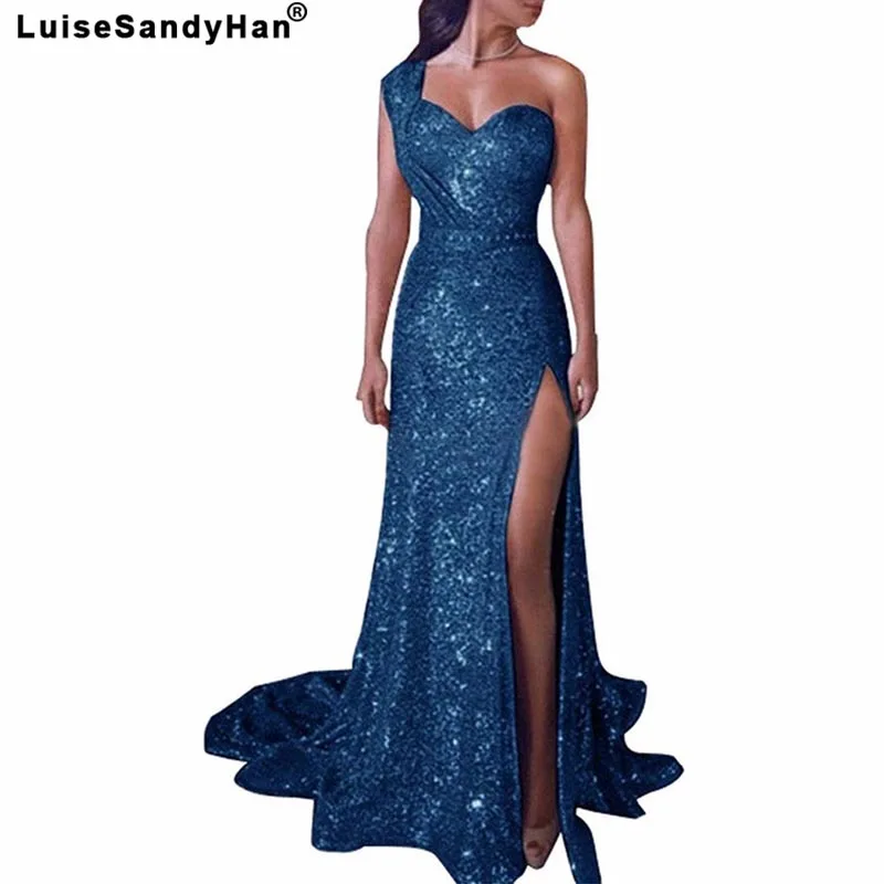 Женское платье на одно плечо длинное облегающее без рукавов с Боковым Разрезом