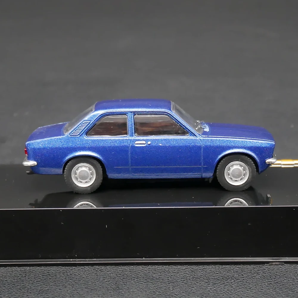Модель автомобиля под давлением Ixo 1:43 Chevrolet Chevette Luxe 1973 игрушка из сплава|ixo 1:43|diecast