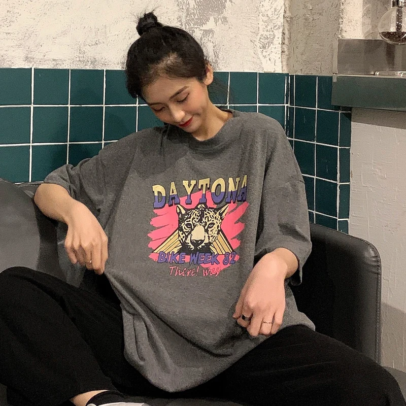 Футболка женская оверсайз с коротким рукавом свободная суперпопулярная модная в