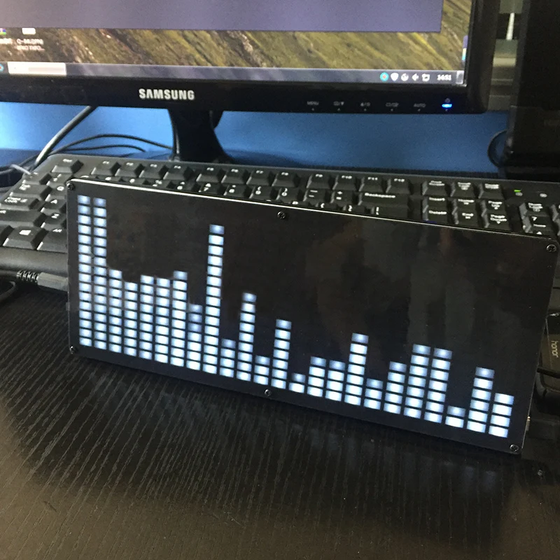 Большой 24-сегментный светодиодный музыкальный спектр электронный