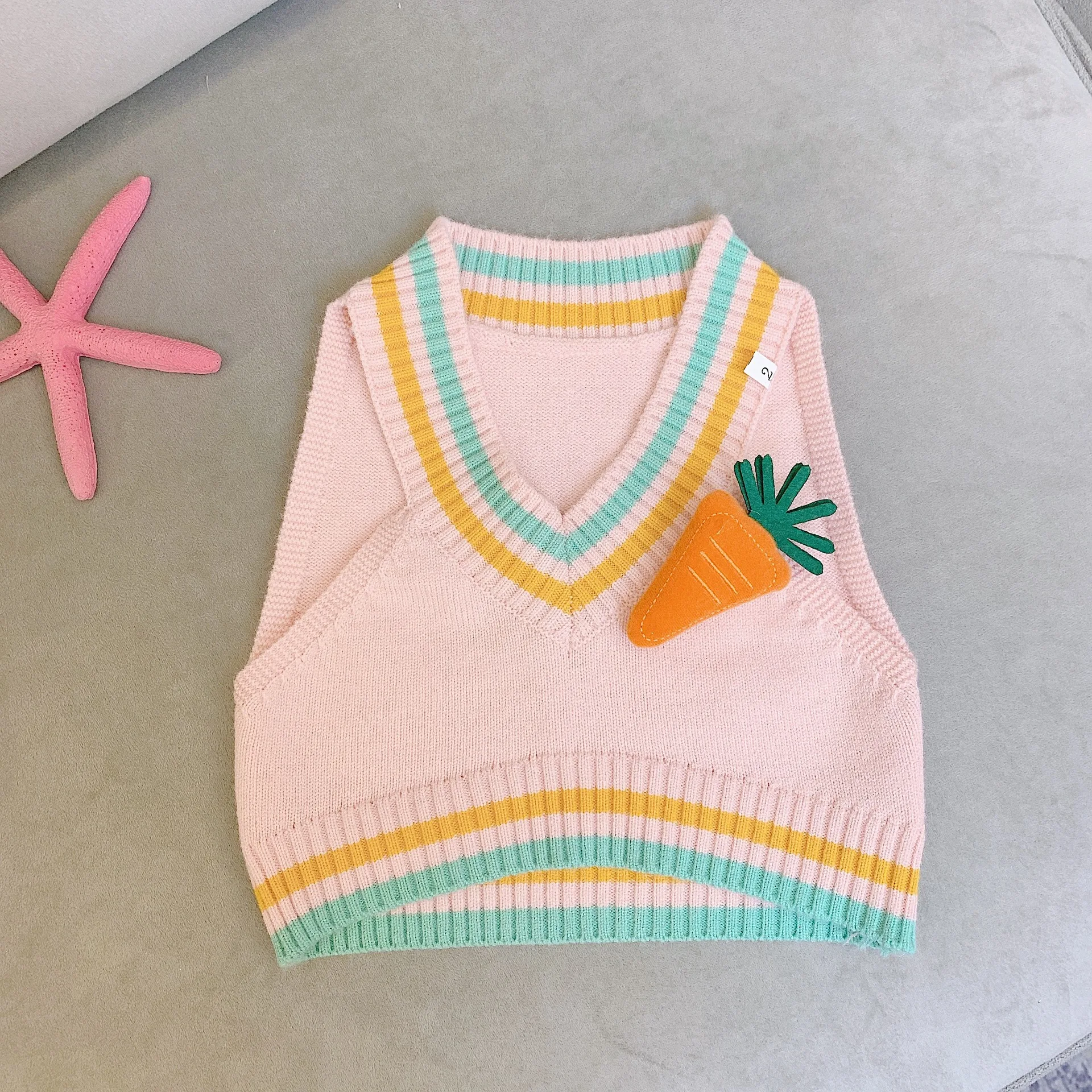 Новое поступление весенний хлопковый жилет без рукавов в полоску с v-образным