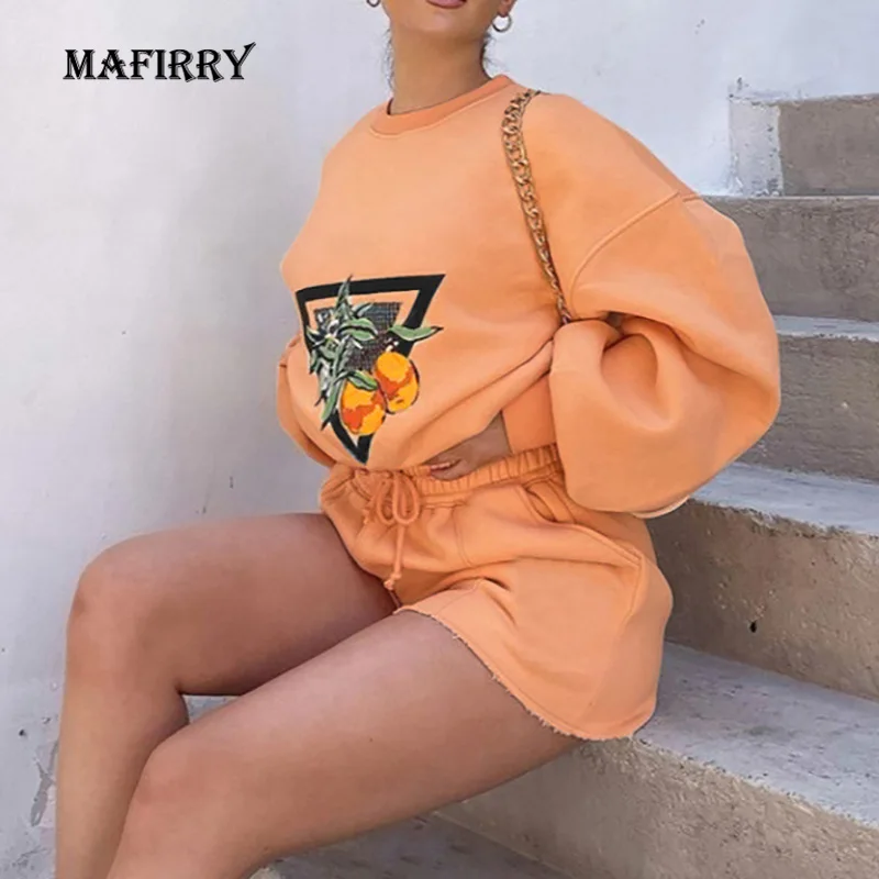 

Женские Простые шорты с круглым вырезом и длинным рукавом, костюмы для отдыха, весенне-осенние женские комплекты свободного кроя с принтом ...