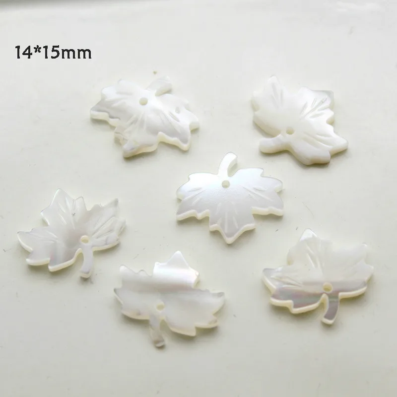 Натуральный перламутровый кулон в виде кленового листа с желтым ракушками колье