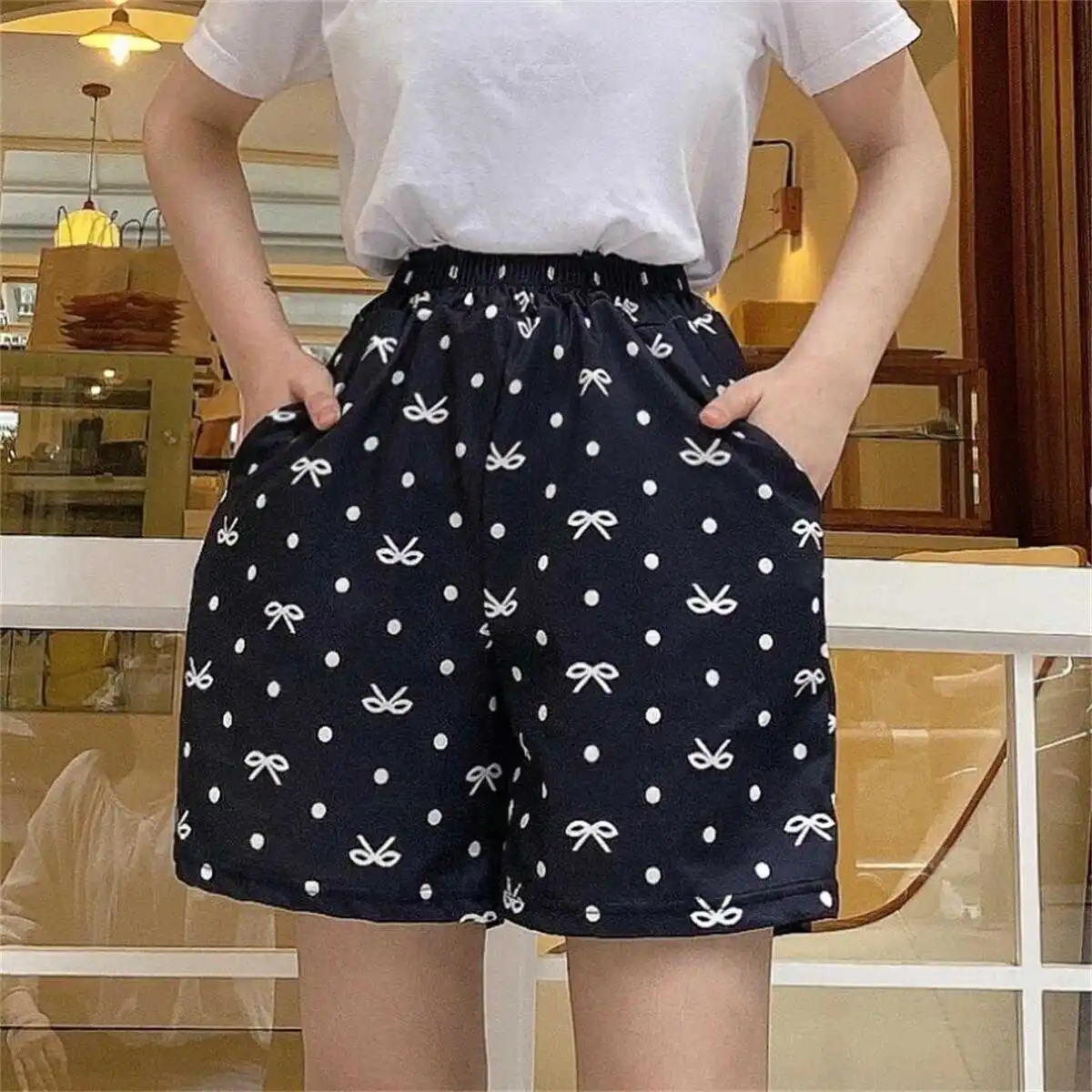 

Black shorts female students loose and thin versatile trend Korean wide leg Casual Pants Large Size High Waist Wide Leg shorts