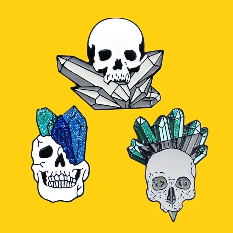 Кристальный череп бейдж в стиле Панк для одежды, джинсов и сумок, эмалевый брошь-значок Хэллоуинской ювелири из серии Подарков Фанатам и Друзьям с возможностью доставки.