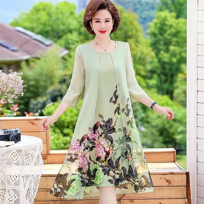 

NEW 2021 Chiffon Dress Fake Two Pieces Women Summer Loose Plus Size Middle Age Mother Three Quarter Vestido