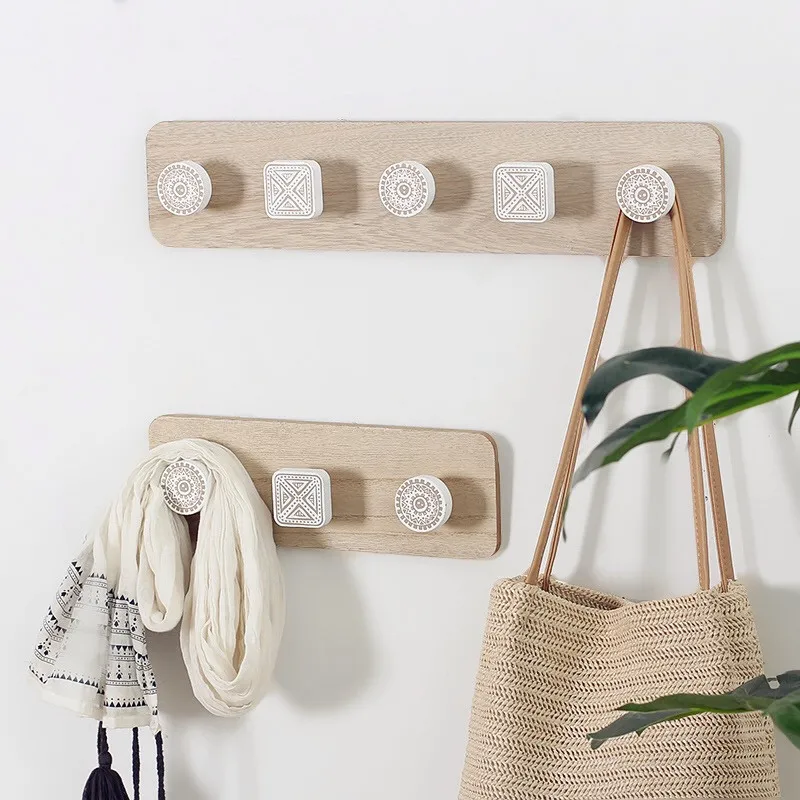 

Rustic Coat Rack Wall Mounted Wood Hanger Key Holder Hat Hanger Clothes Wall Storage Rack Hook Hangers for Entryway Bathroom
