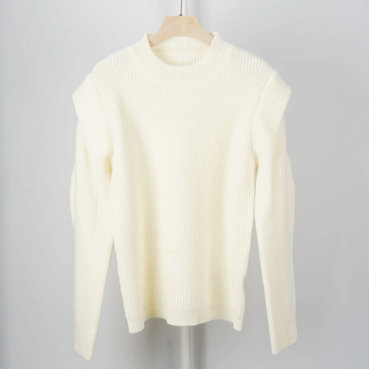 

Women Sweater Three-dimensional Shoulders Loose and Stylish Sweaters for Women Woman Sweaters