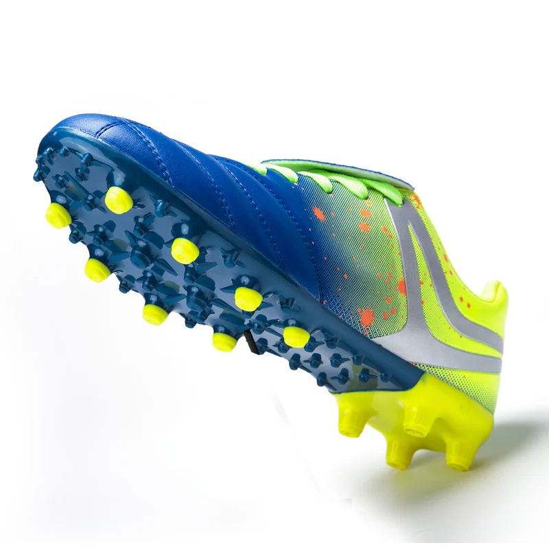 Fashion Colourful Cleats Soccer Shoes Men Low top Spike Football Shoes Men Cheap Futsal Men Shoes Sports Shoes zapatos de futbol