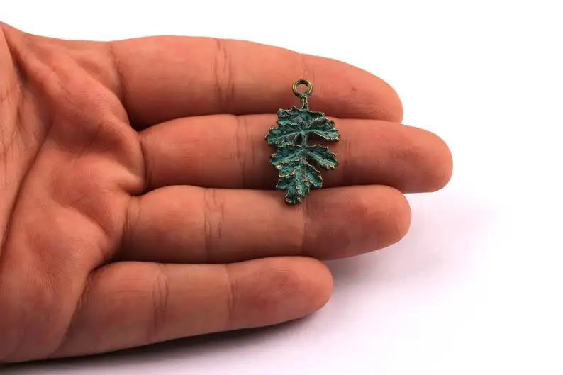 

Faux Patina Pendant - Bough Shaped - Alloy Charms - Zinc Alloy Beads - 5Pcs/Lot - Jewelry Supplies - 30x18x2.5mm - ZZ1102
