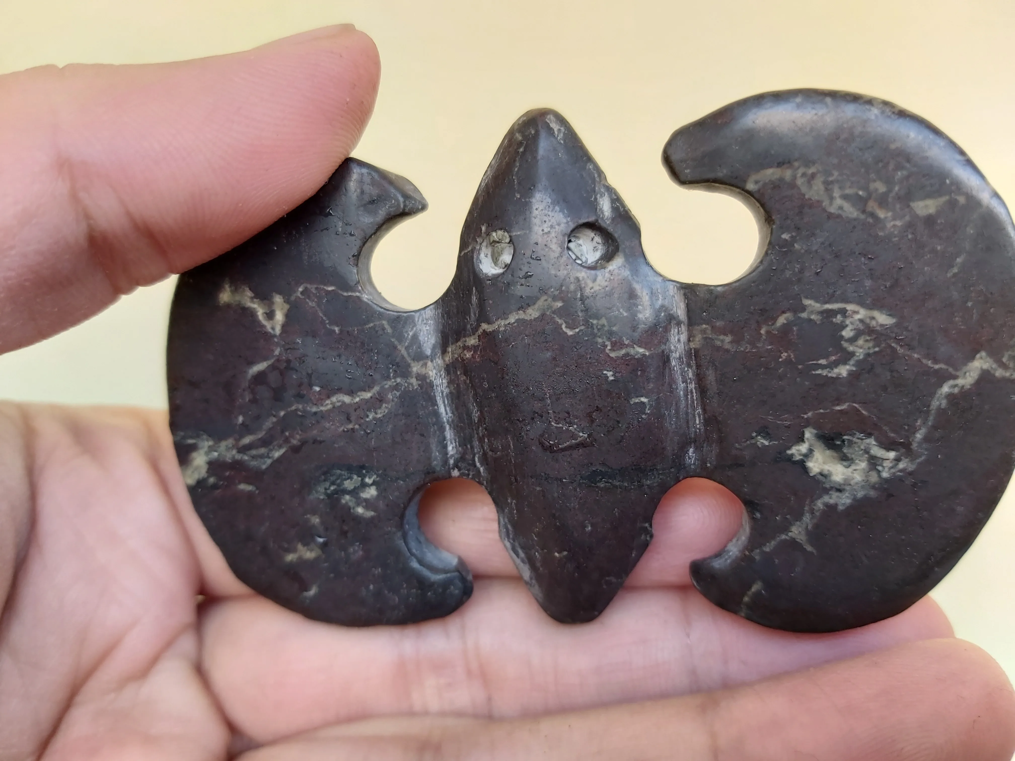 Chinese antique real stone jade Hongshan Culture Meteorite Jewelry pendant fossil iron magnet Bat mystery Devil status | Дом и сад