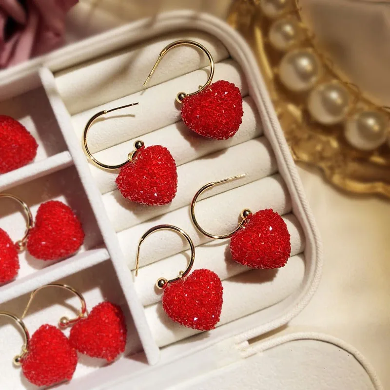 Женские серьги-подвески из серебра 925 пробы с сердечком и фианитом | Украшения