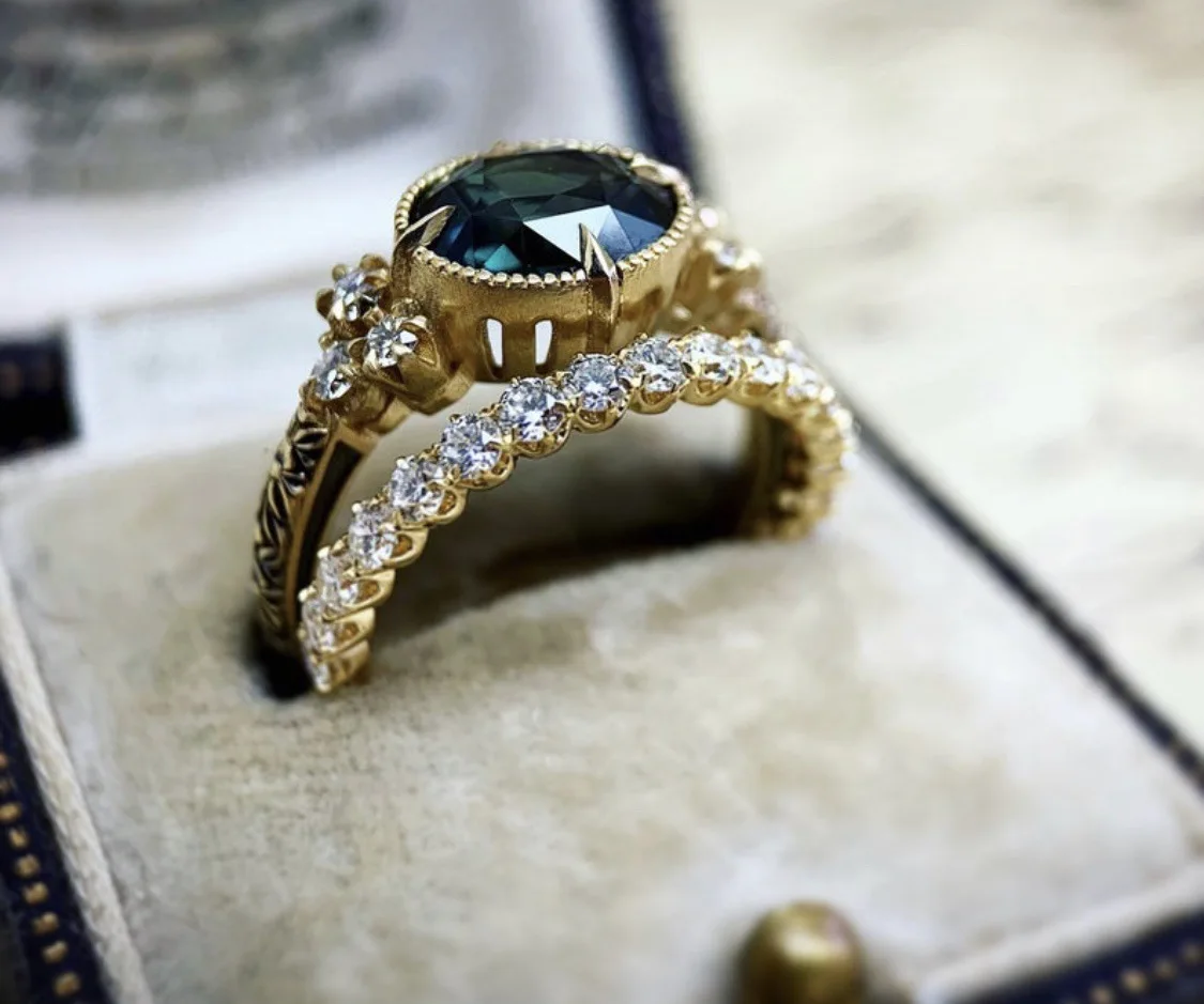 

Luxury Female Oval Crystal Stone Ring Set Charm Gold Color Thin Engagement Ring Vintage Round Zircon Wedding Rings For Women