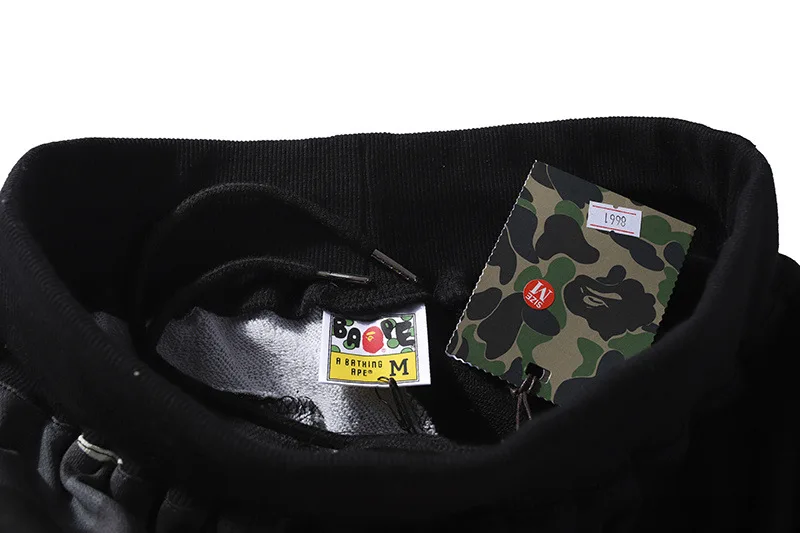 

2021 Summer BAPE Shorts Japanese Street Brand High-Quality Shark Head Casual Shorts Men And Women Five-Point Beach Shorts