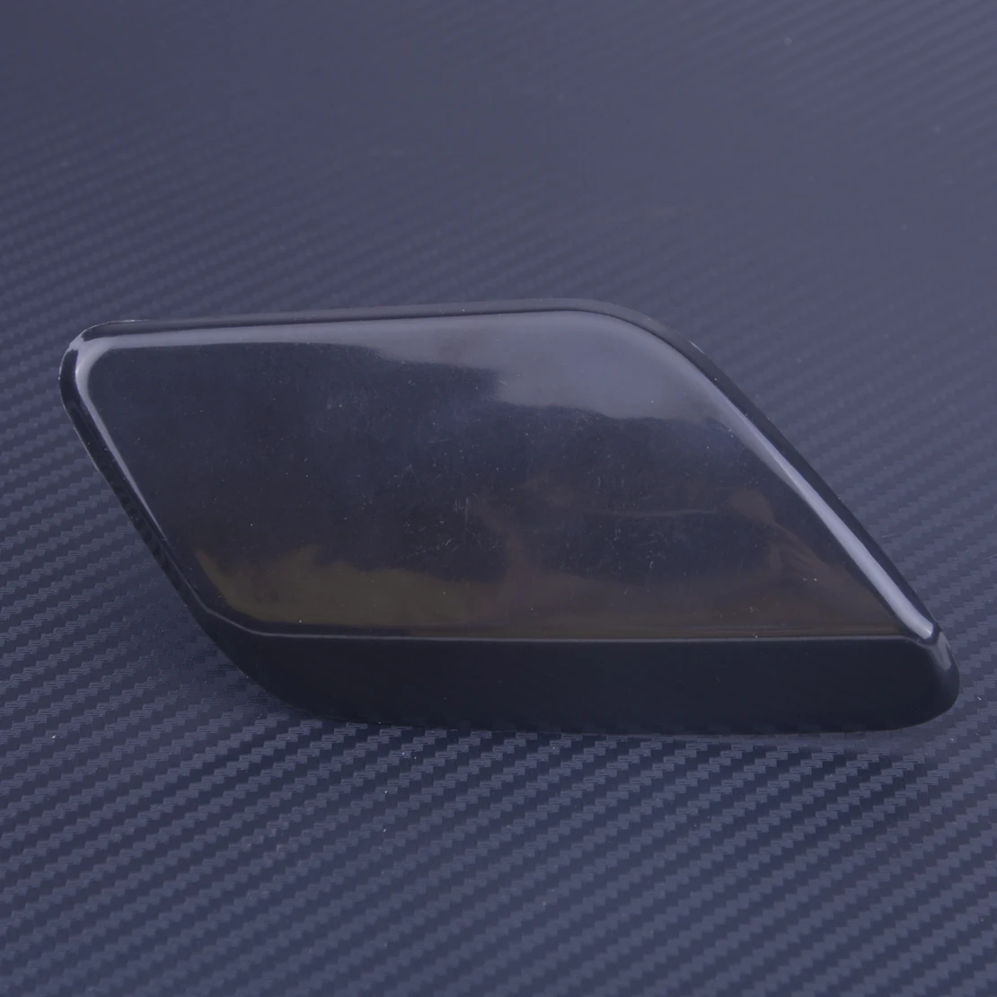 

Car Front Right Bumper ABS Headlight Washer Jet Cover Cap 11x 7cm(4.33x2.76inch) Fit For Volvo S60 2011-2013 39802699