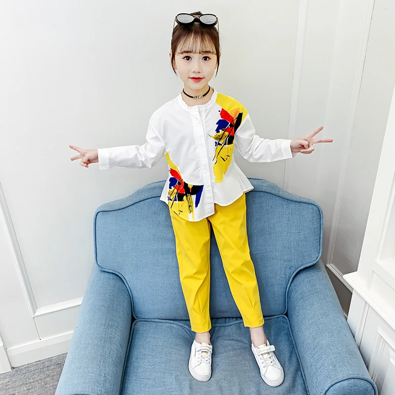 

Детский спортивный костюм из двух предметов для девочек, белая футболка на весну и осень, желтые брюки