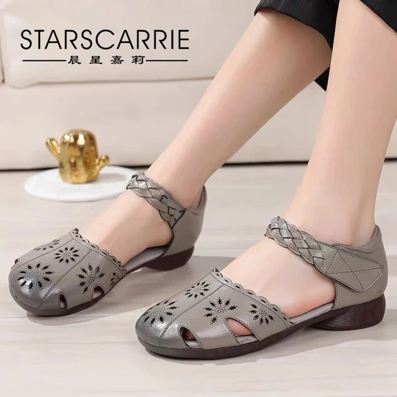 

Mom sandals women's Leather Mid Heel soft sole middle aged and elderly 2021 new summer women's shoes versatile anti slip