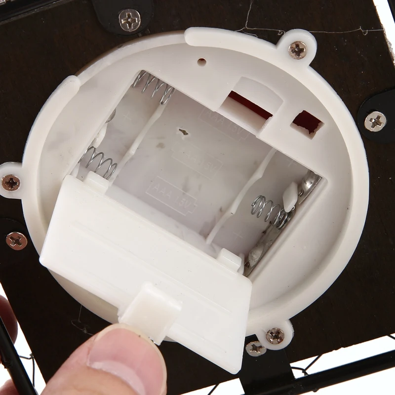 

Flame LED Decoration,Simulation Charcoal Props Light,Christmas and Halloween Decoration Lights,Fireplace Wind Lamp 11cm